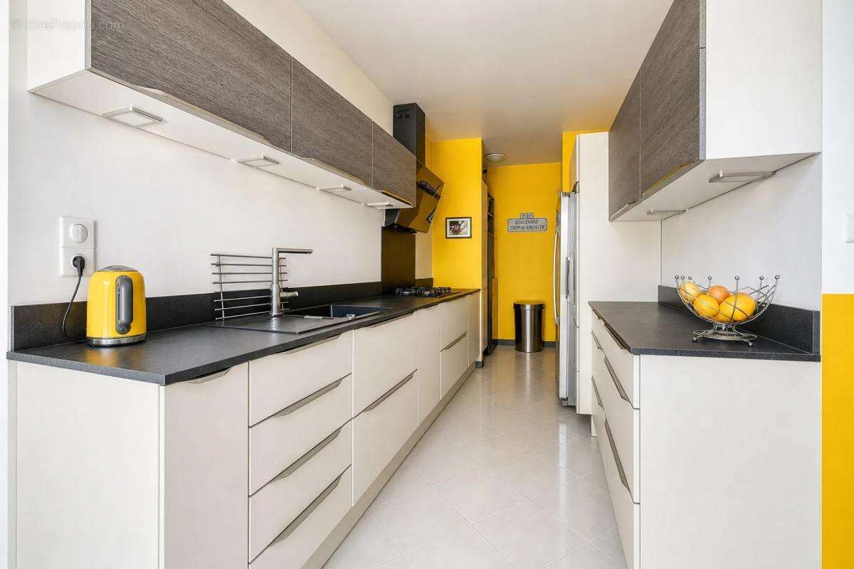 Impasse du Montcalm Appartement de 5 pièces de 150 m² - photo 5