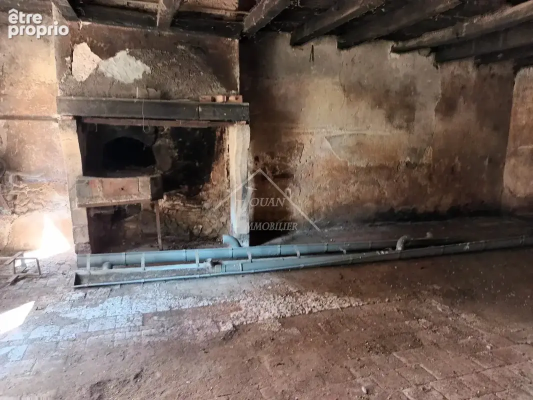 Ancien corps de ferme à rénover sur plus de 3000m² de terrain, COUST - photo 12