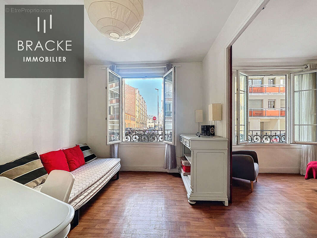 Appartement à COURBEVOIE