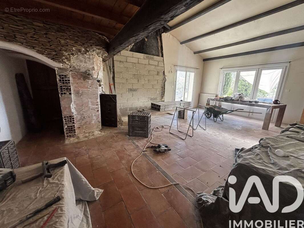 Maison 143 m² à Aramon  - photo 6