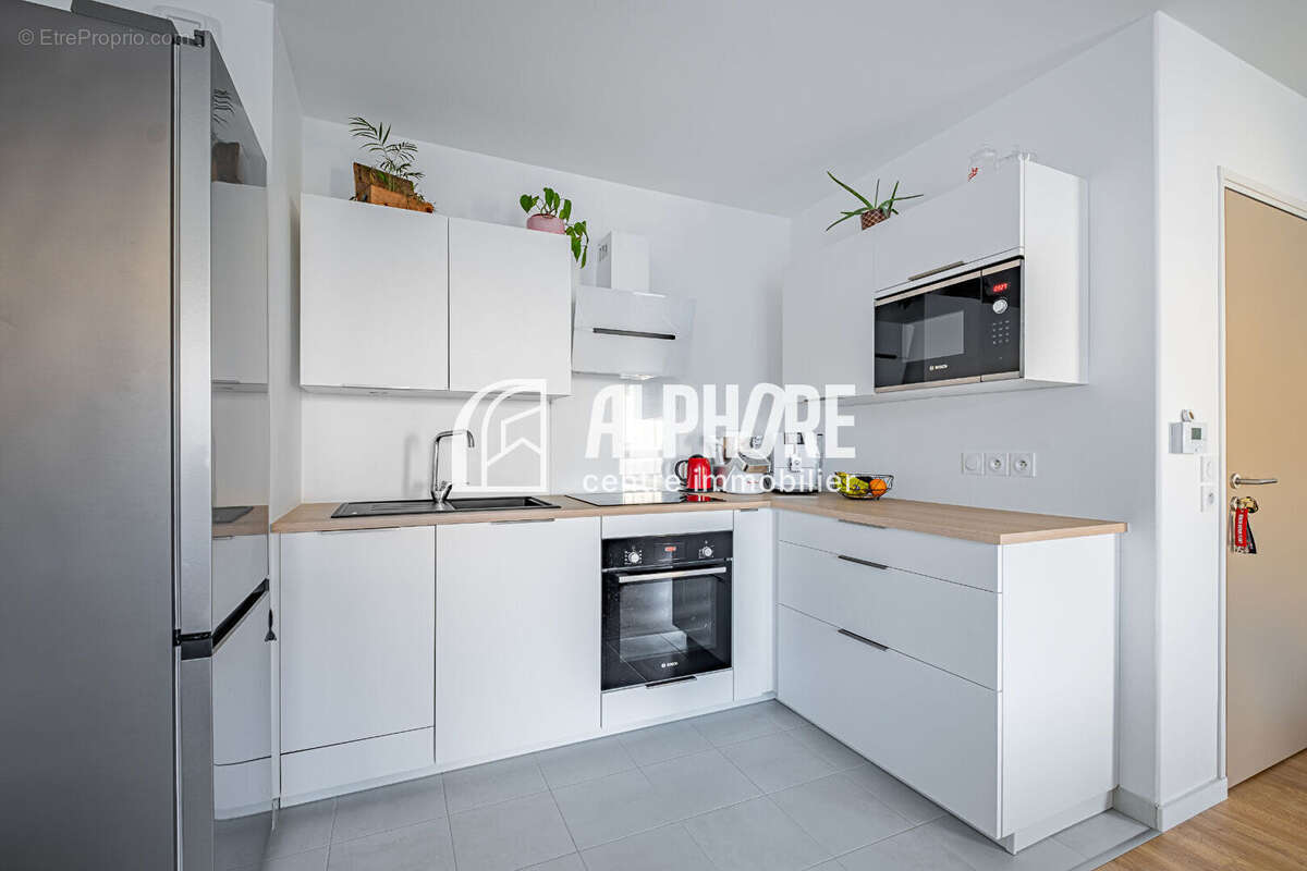 Appartement Guerande T2  avec stationnement privatif . - photo 3
