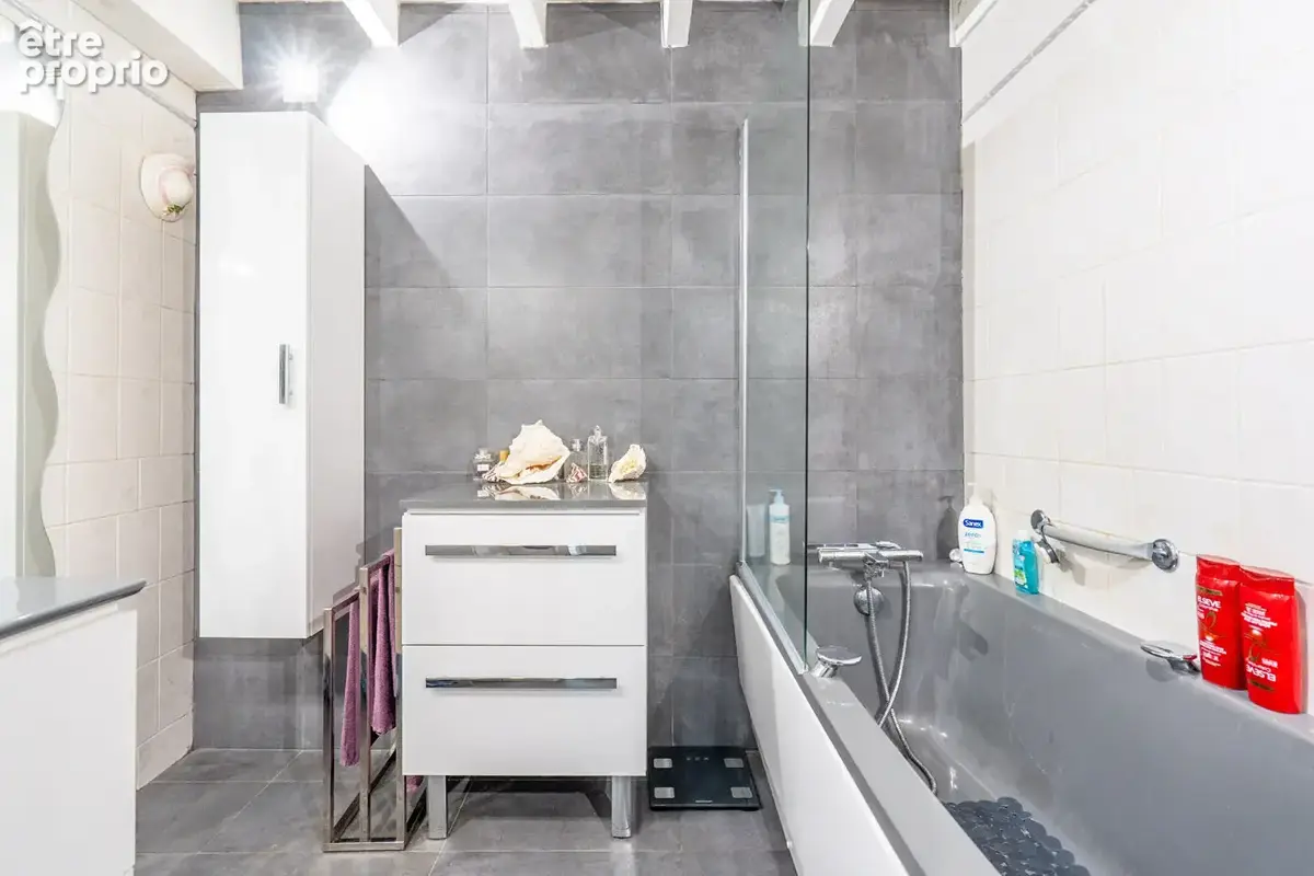 Bas Floirac / Bordeaux - Maison de 200 m² avec jardin et garage - photo 9