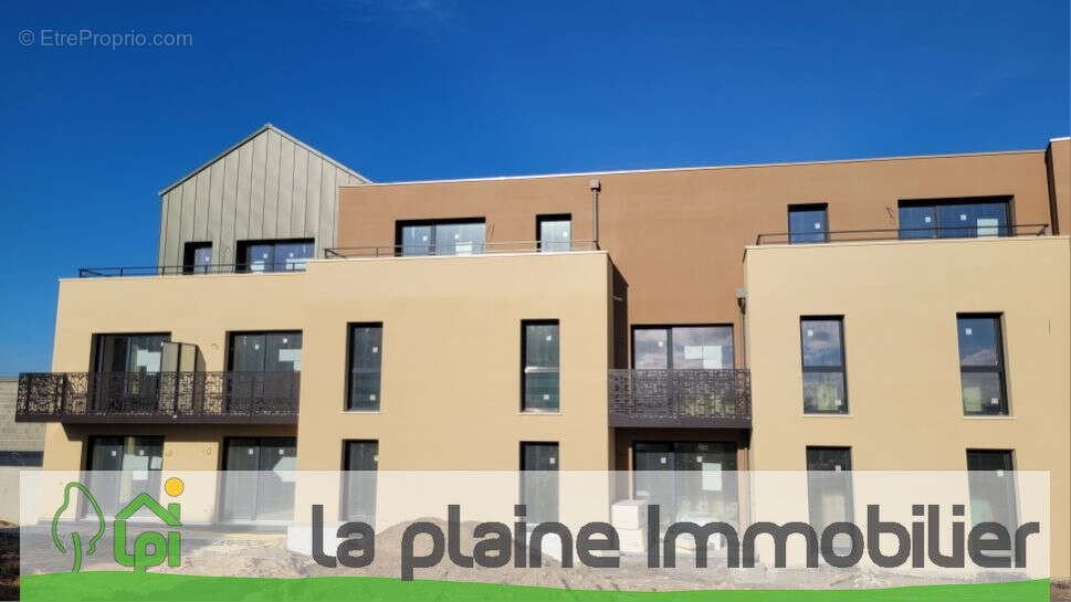 A visiter sans tarder, au pied des commerces, beau 2 pièces 41.54 m² terrasse 12,35m²  1 stationnement sous-sol - photo 5