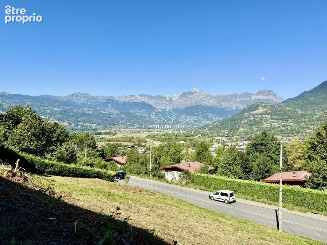 Terrain à SAINT-GERVAIS-LES-BAINS