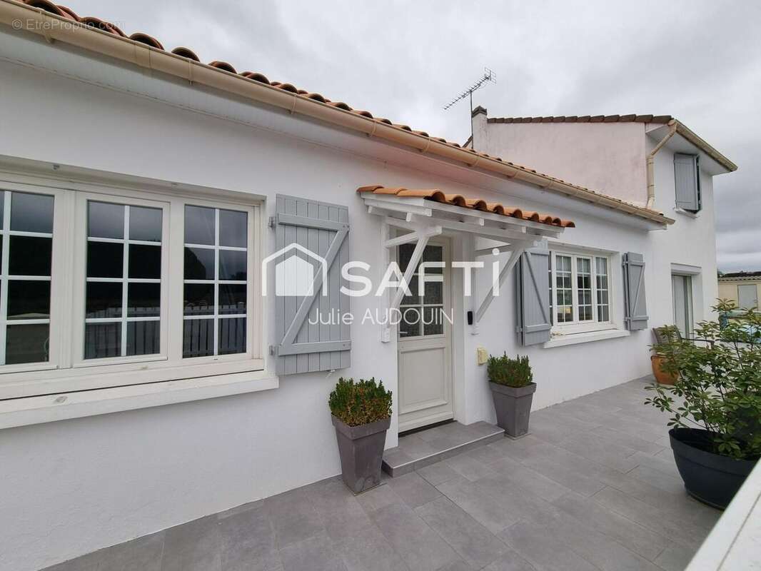 Photo 2 - Maison à CHERVES-RICHEMONT