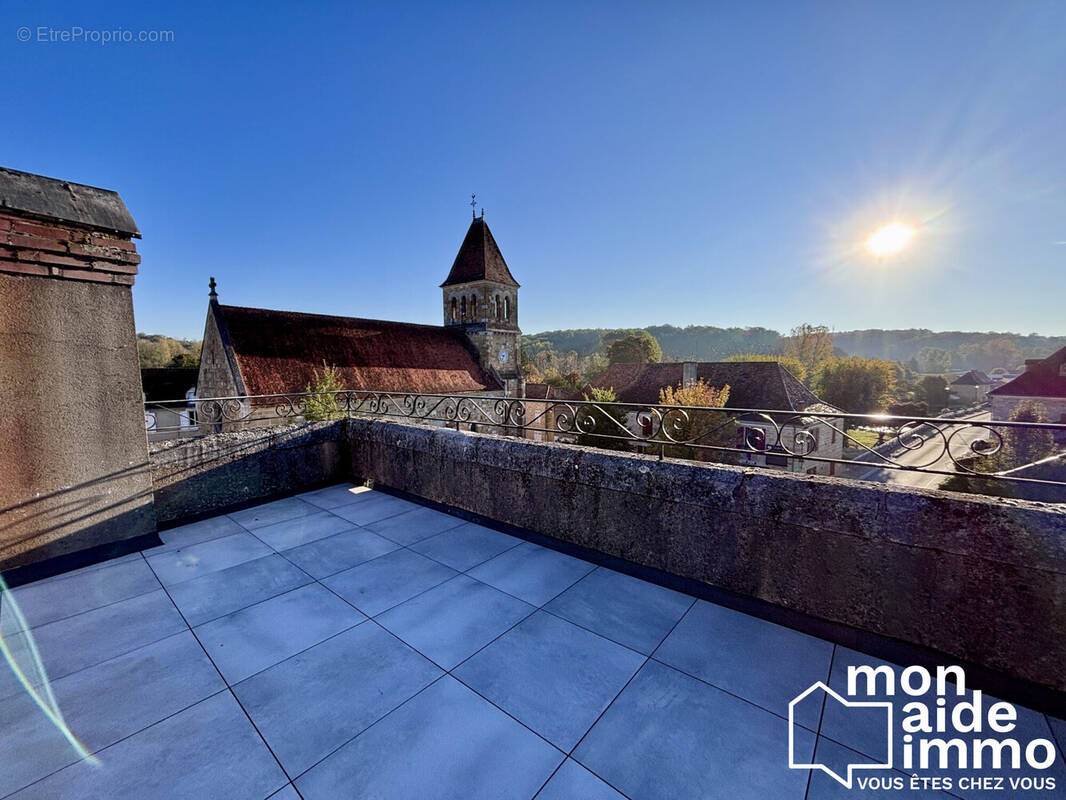 Appartement à CORGNAC-SUR-L'ISLE