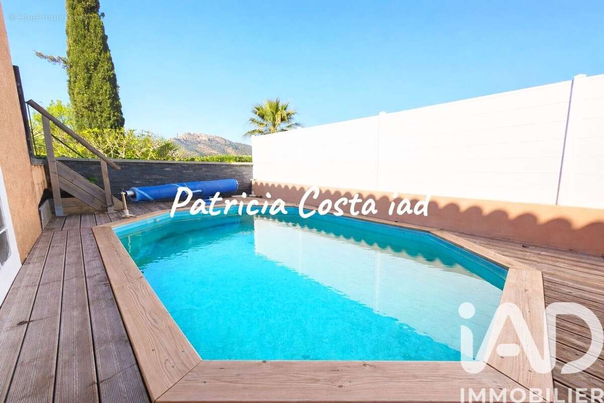 Photo 2 - Maison à ROQUEBRUNE-SUR-ARGENS