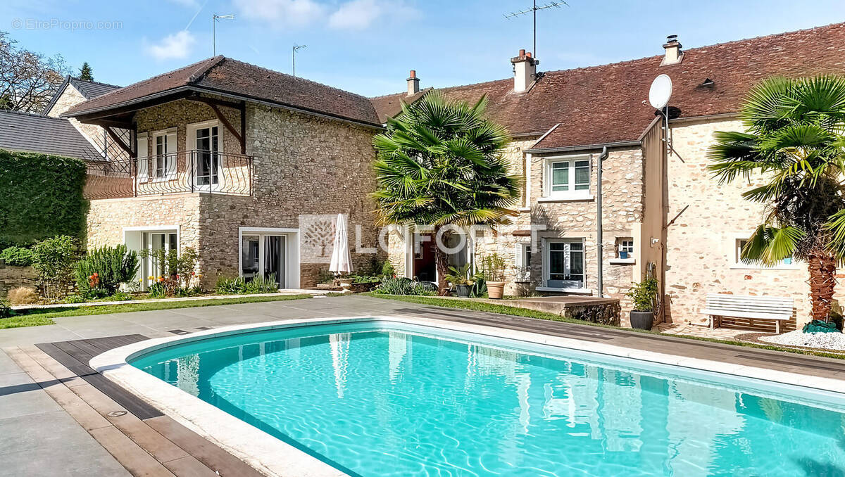 Maison à LUZARCHES