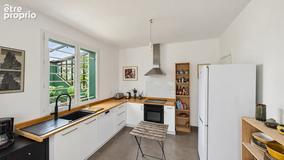 Sauveterre - Maison 135 m² sur terrain arboré de 1500 m² - photo 3