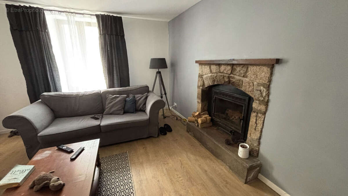 Maison à SAINT-MALO-DES-TROIS-FONTAINES