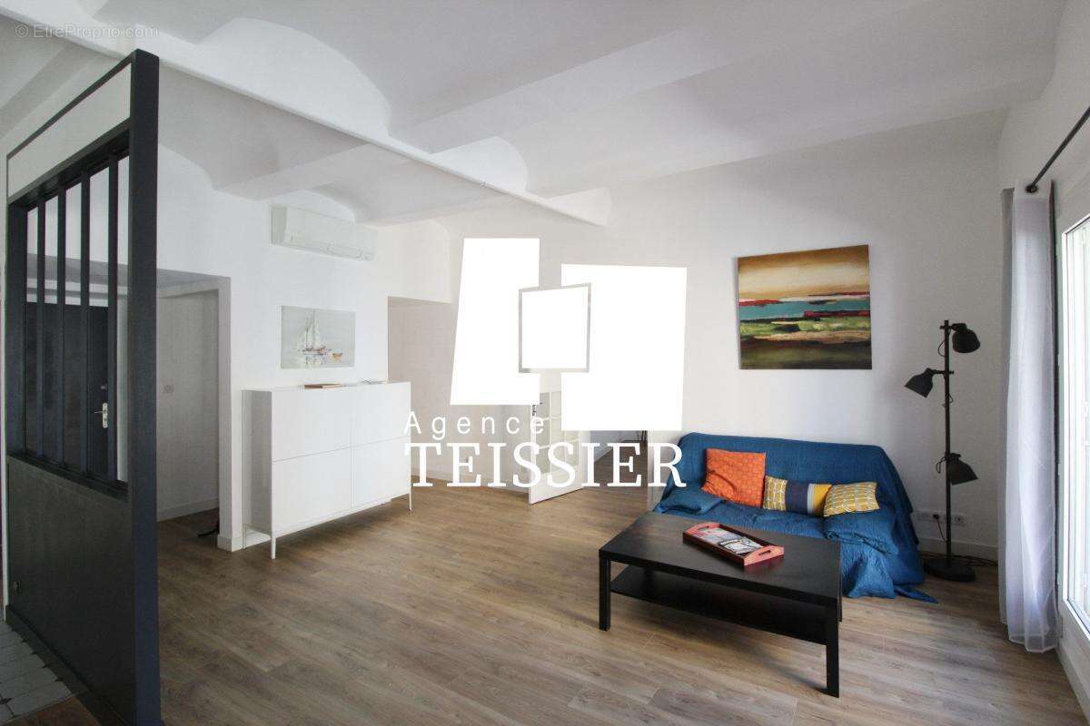 Appartement à LES VANS