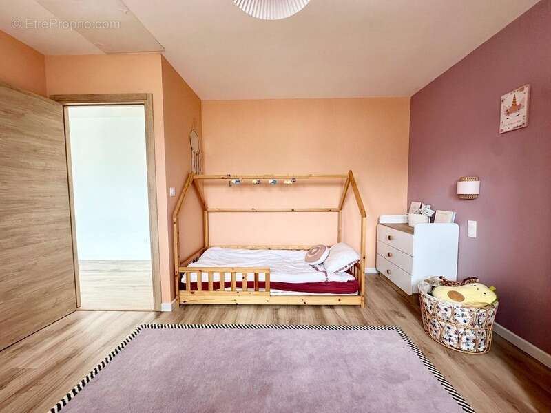 Maison à SAINT-JEAN-BREVELAY