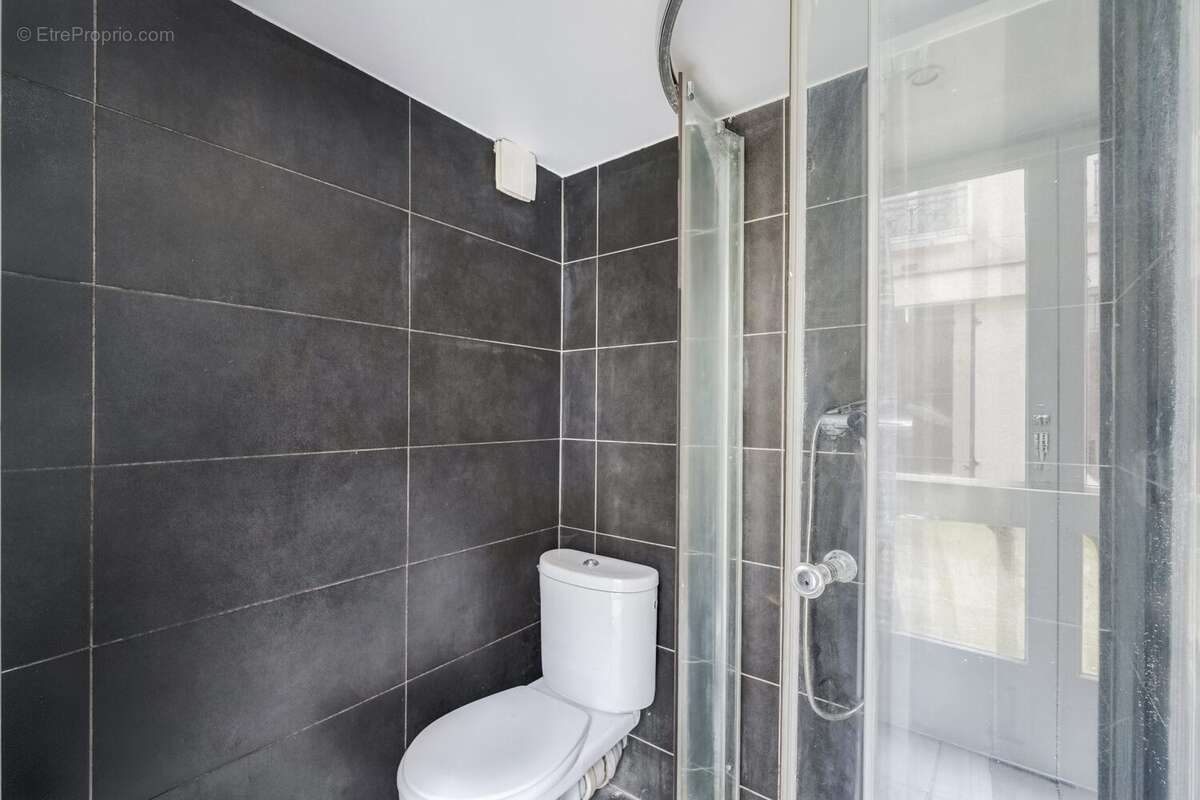 Commerce à PARIS-18E