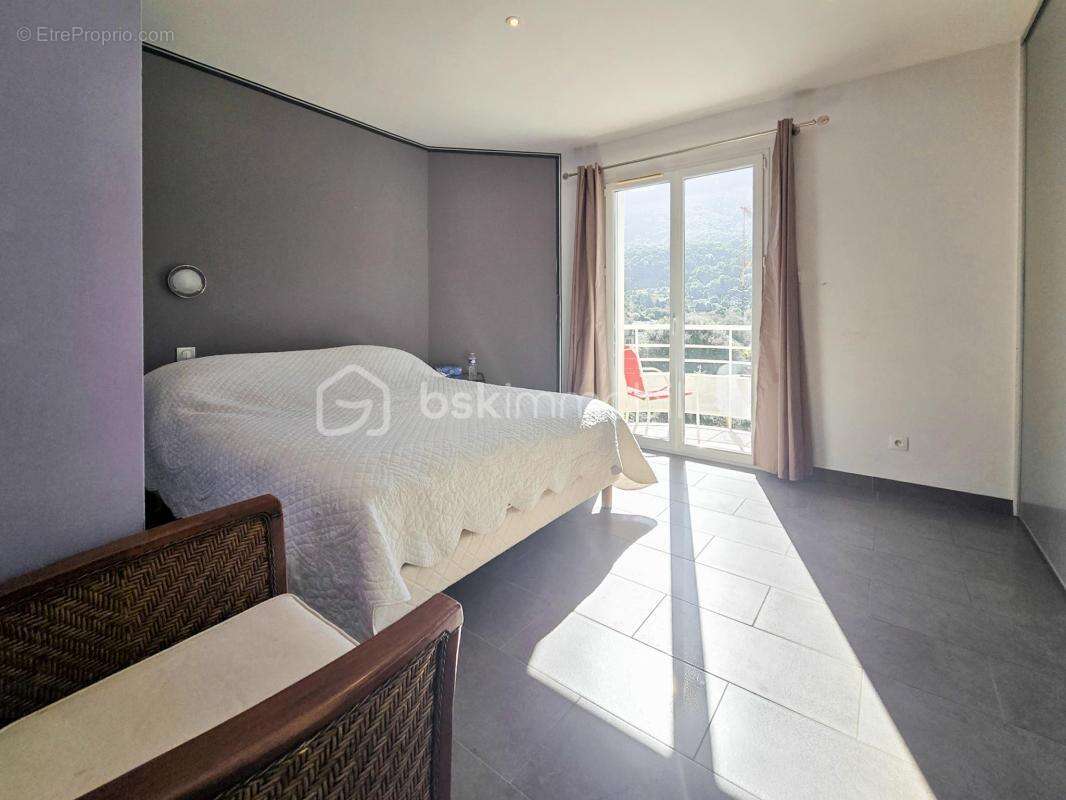 Villa d’architecte familiale de 165m2 – Vaulnaveys-le-Haut, secteur des Ecoles - photo 7