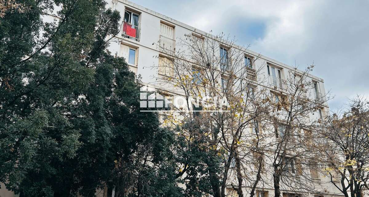 Appartement à MARSEILLE-9E
