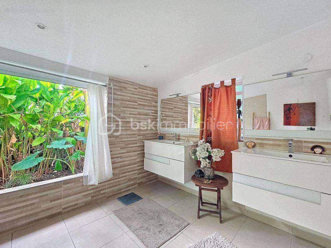 Maison à SAINT-FRANCOIS