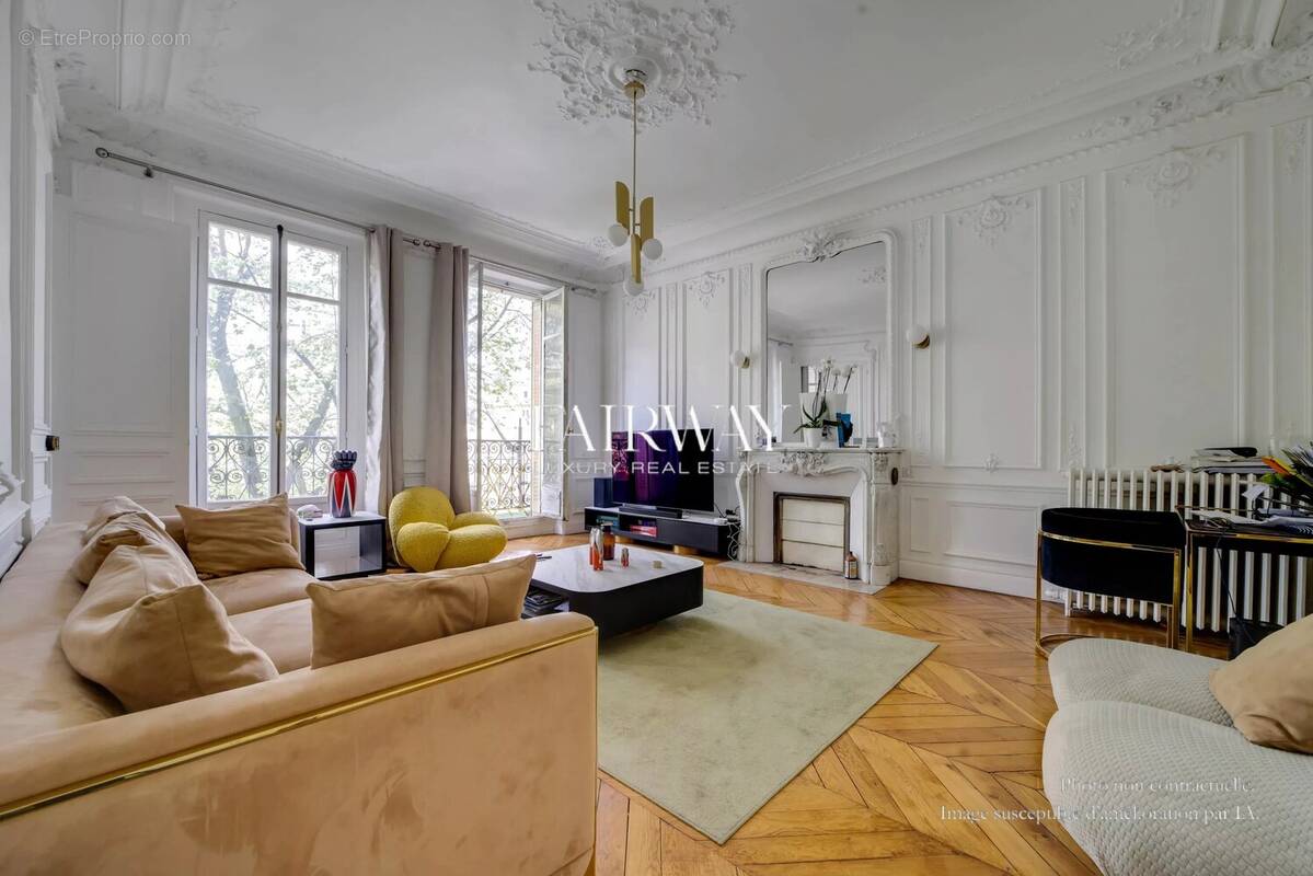 Appartement à PARIS-17E