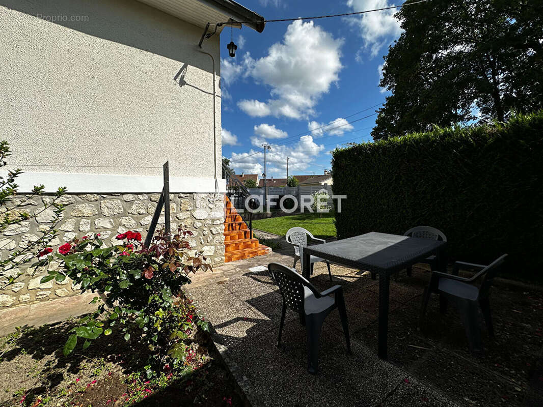 Maison à CERNY
