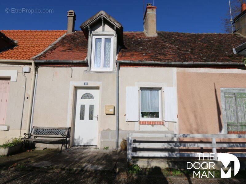 Maison 18500 - photo 1