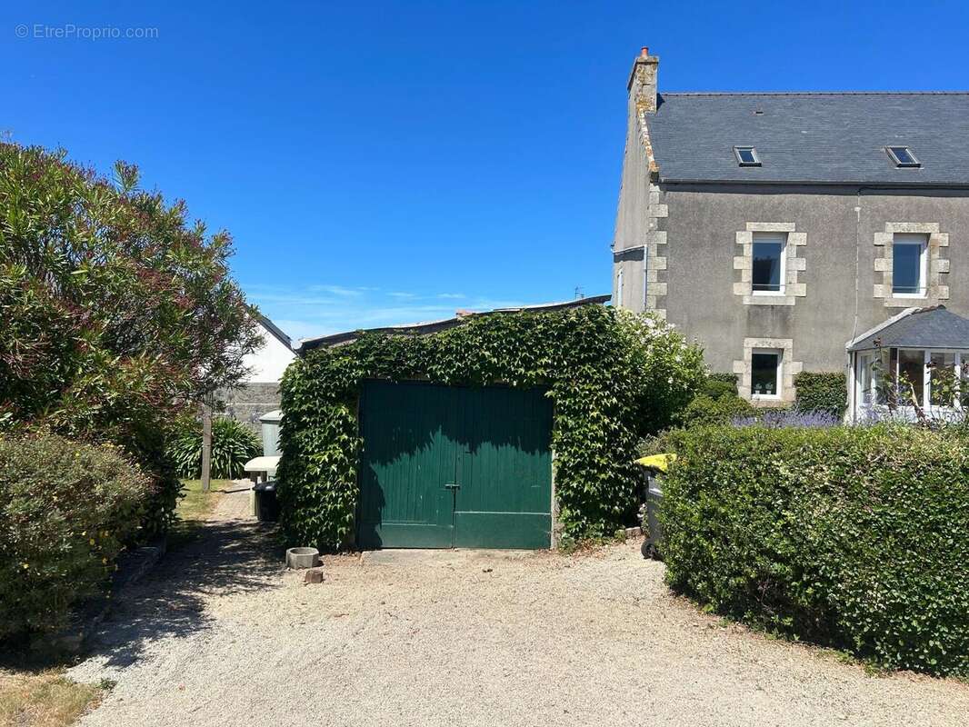 Maison 129 m² à Roscoff  - photo 2