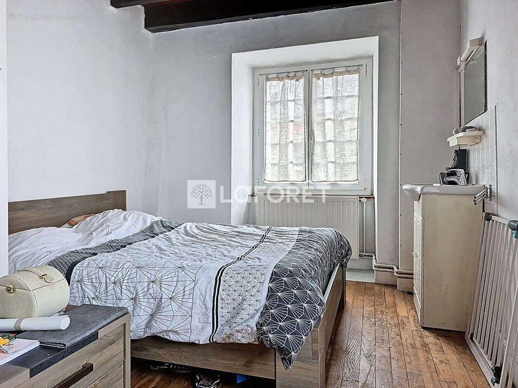 Maison à SAINT-SERVANT