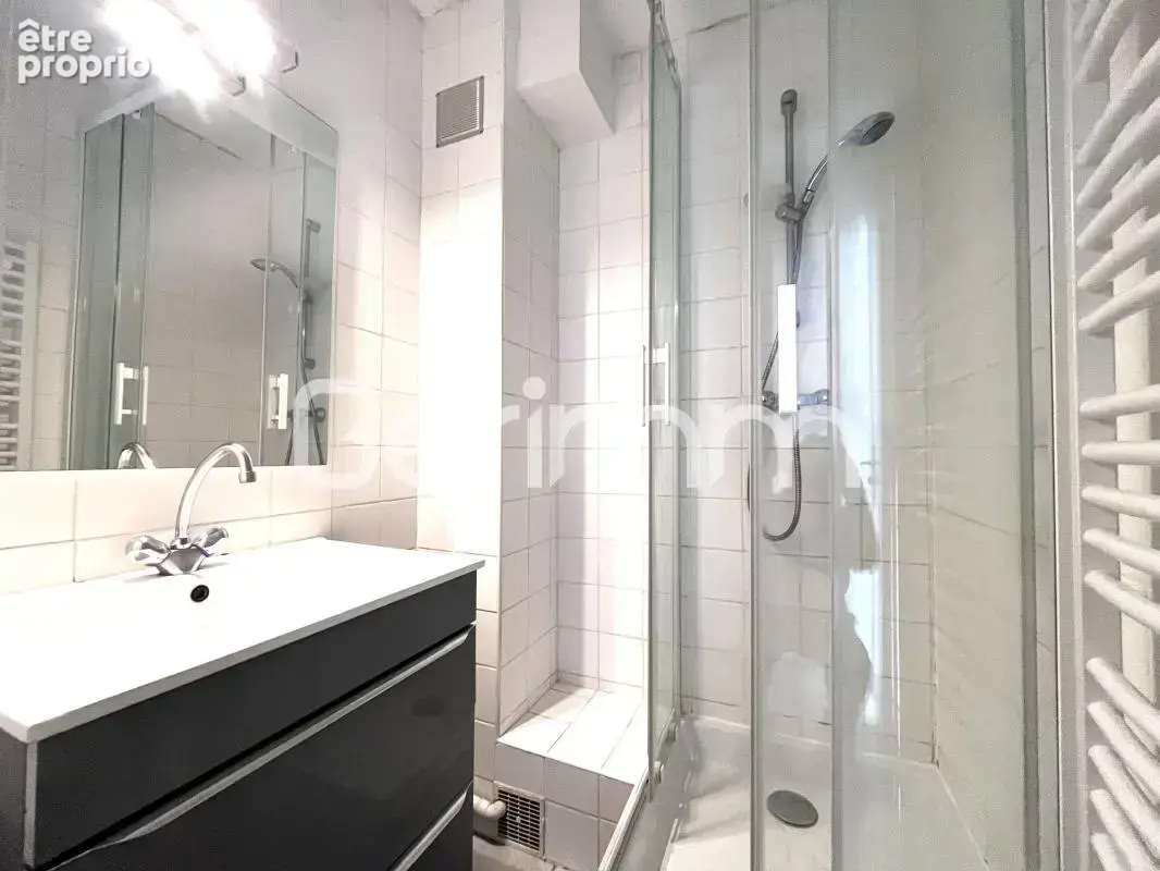 Vente - Appartement - 3 pièces + cuisine - 49 m² - 119 000 € - - photo 7