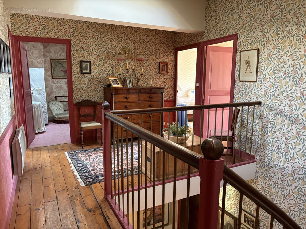 Payzac Elégante Maison bourgeoise 9 pièces, jardin, piscine et vues - photo 17