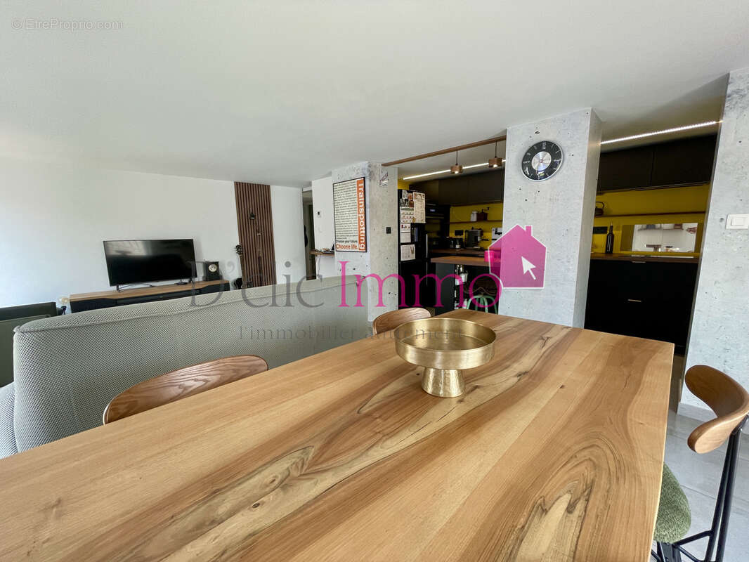 Appartement de caractère situé sur la corniche ! - photo 6