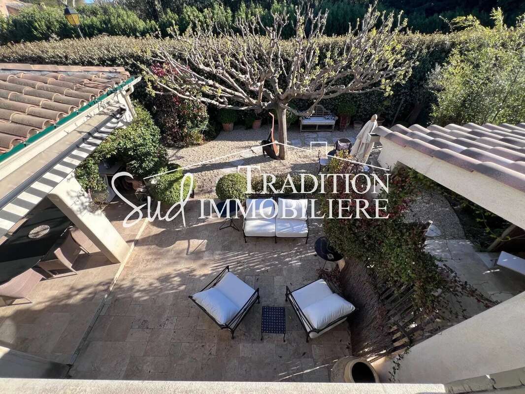 Maison à MAUSSANE-LES-ALPILLES