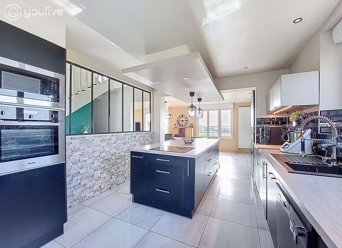 Maison à PLOUGUERNEAU