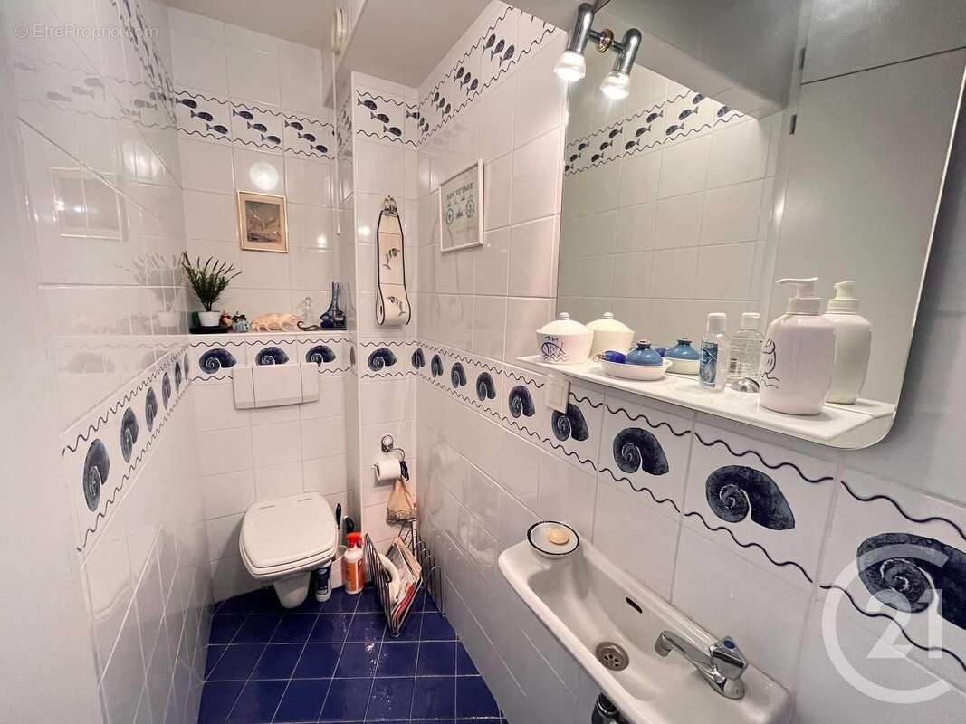 Appartement à ROQUEBRUNE-CAP-MARTIN