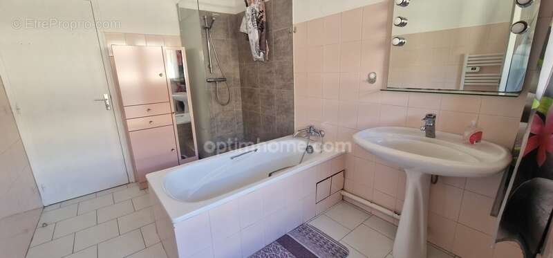 Appartement à SAUSSET-LES-PINS