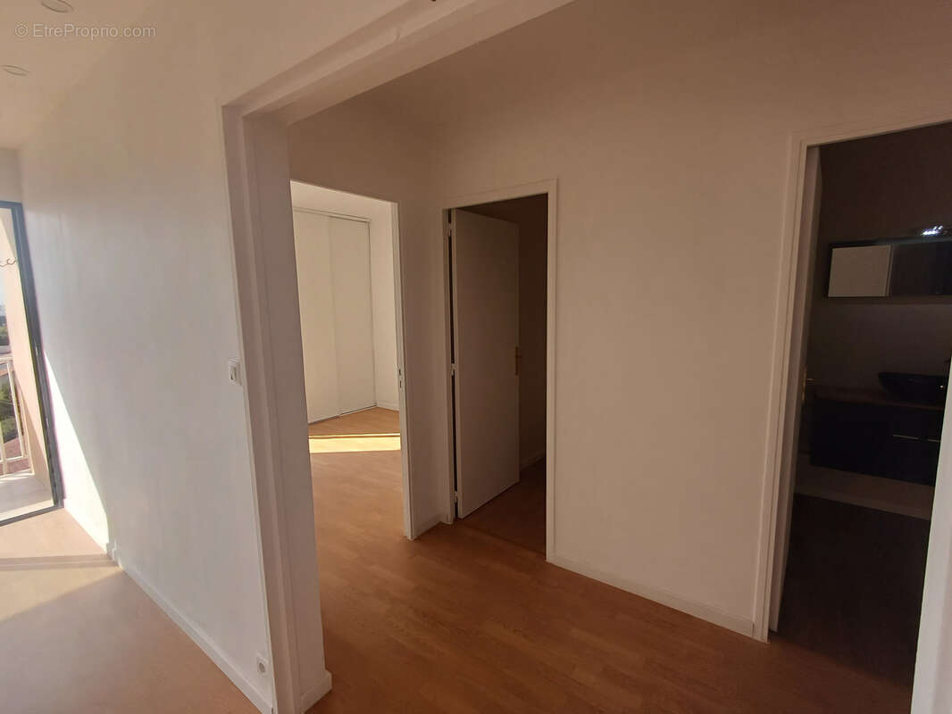 Appartement à LA VALETTE-DU-VAR