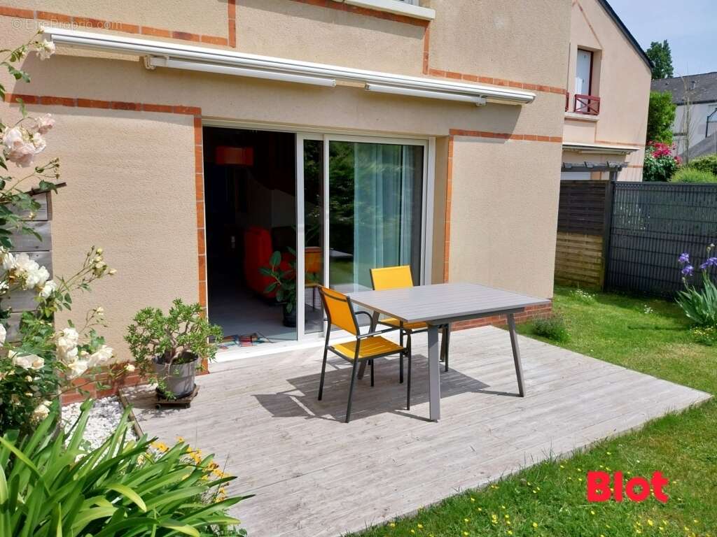 Maison à SAINT-JACQUES-DE-LA-LANDE