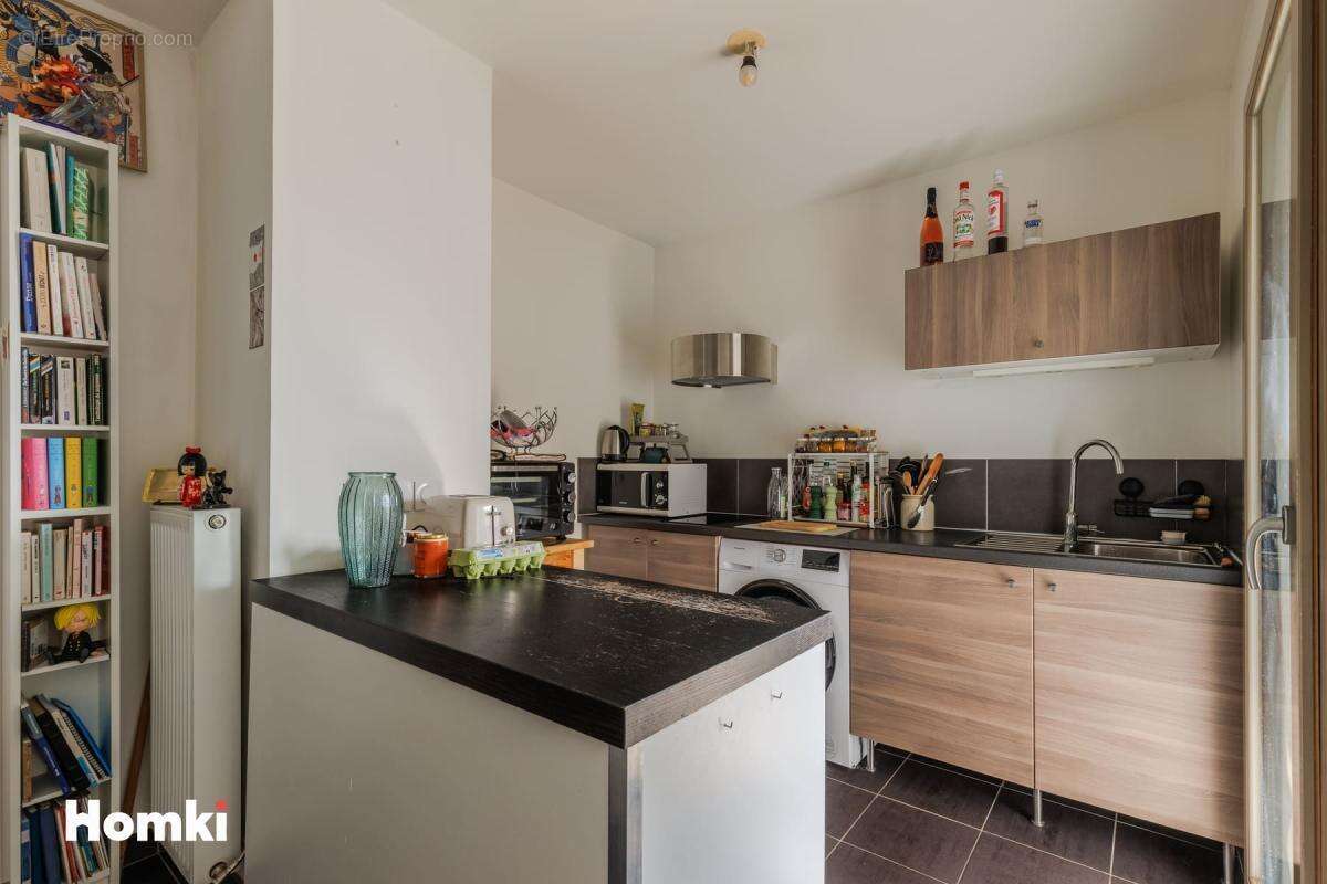 Appartement T1 de 37 m2 à Lyon 69008, Rue de l'Égalité - photo 2