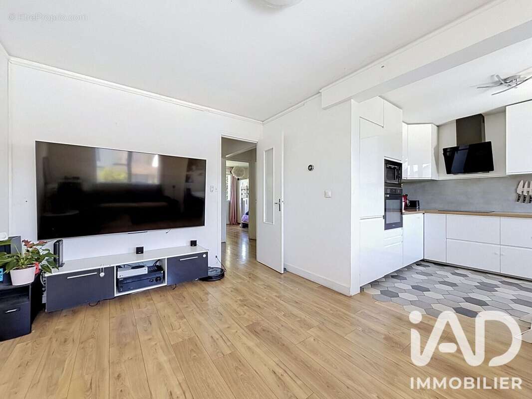 Maison 104 m² à Aulnay-Sous-Bois  - photo 4