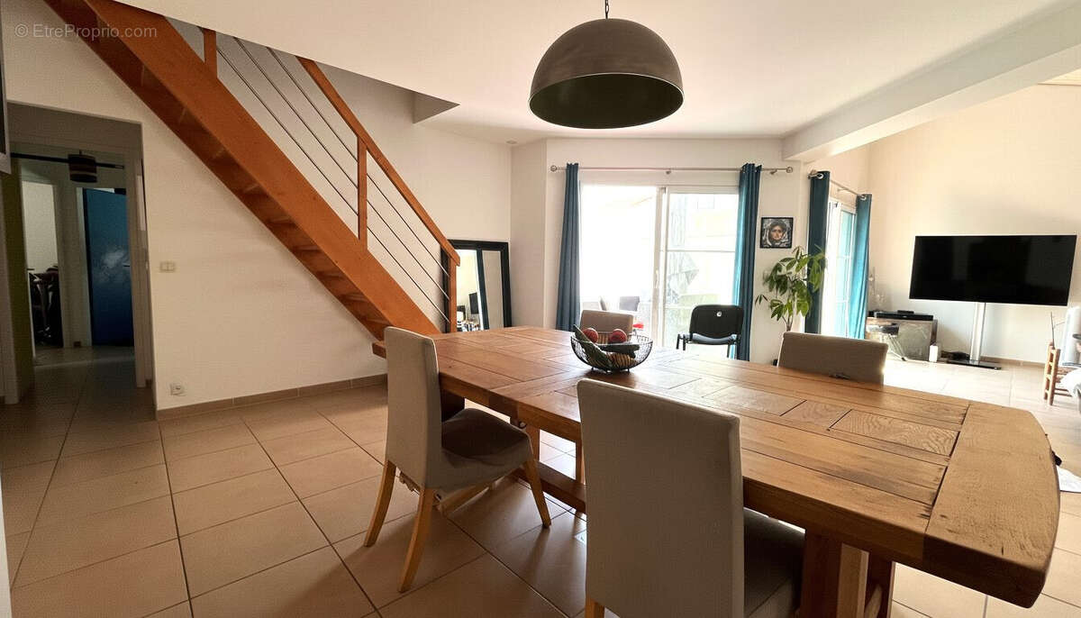 Maison 125 m² à La Rochelle  - photo 2
