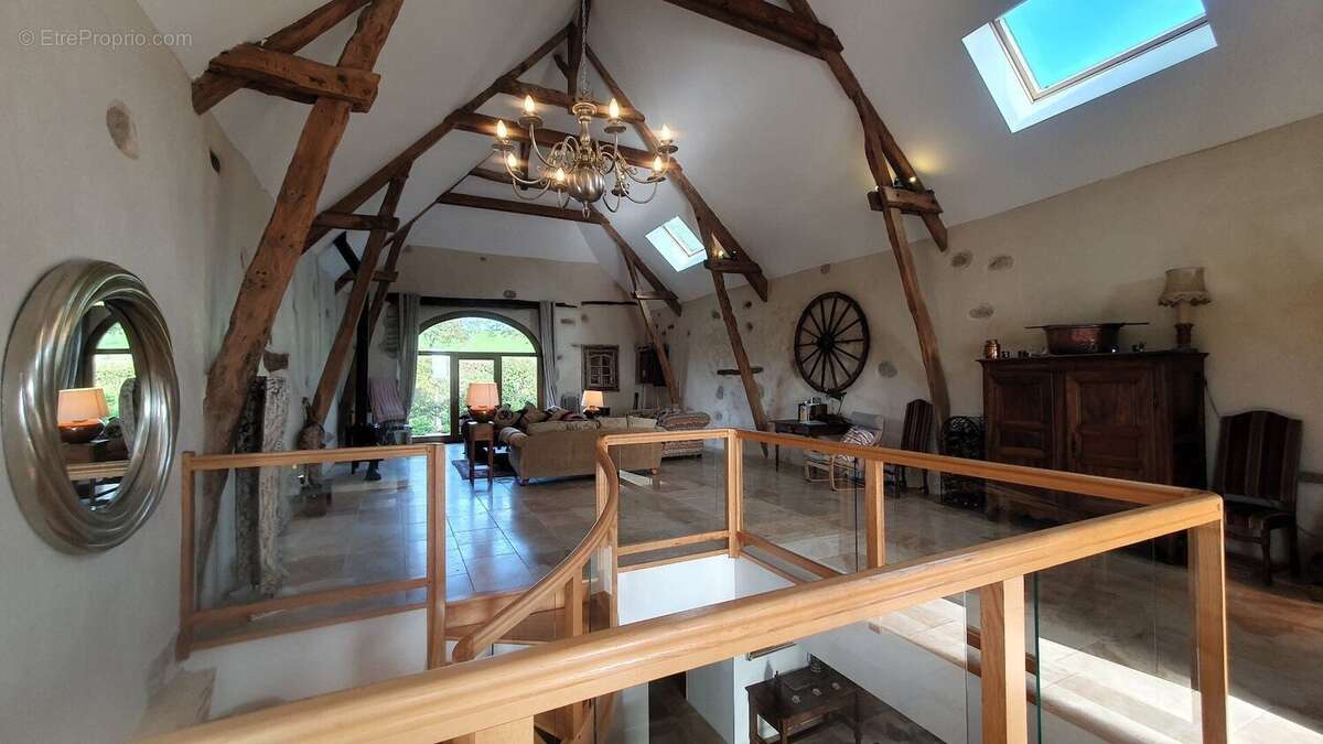 Propriété avec habitat et gite exceptionnel - photo 4