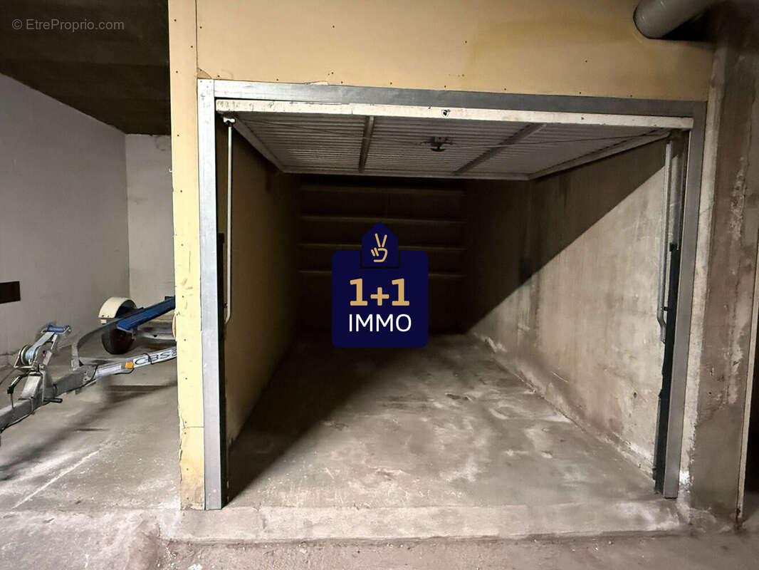 Parking à SAINT-RAPHAEL