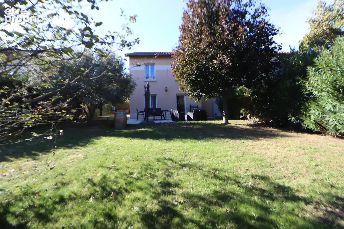 En exclusivite malissard  maison avec 3 chambres sur 440 m2 de terrain 295 000 € - photo 2