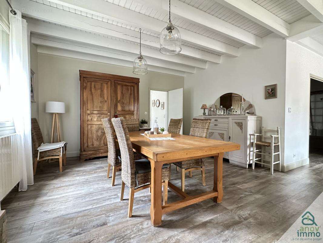 Maison à LA COURONNE