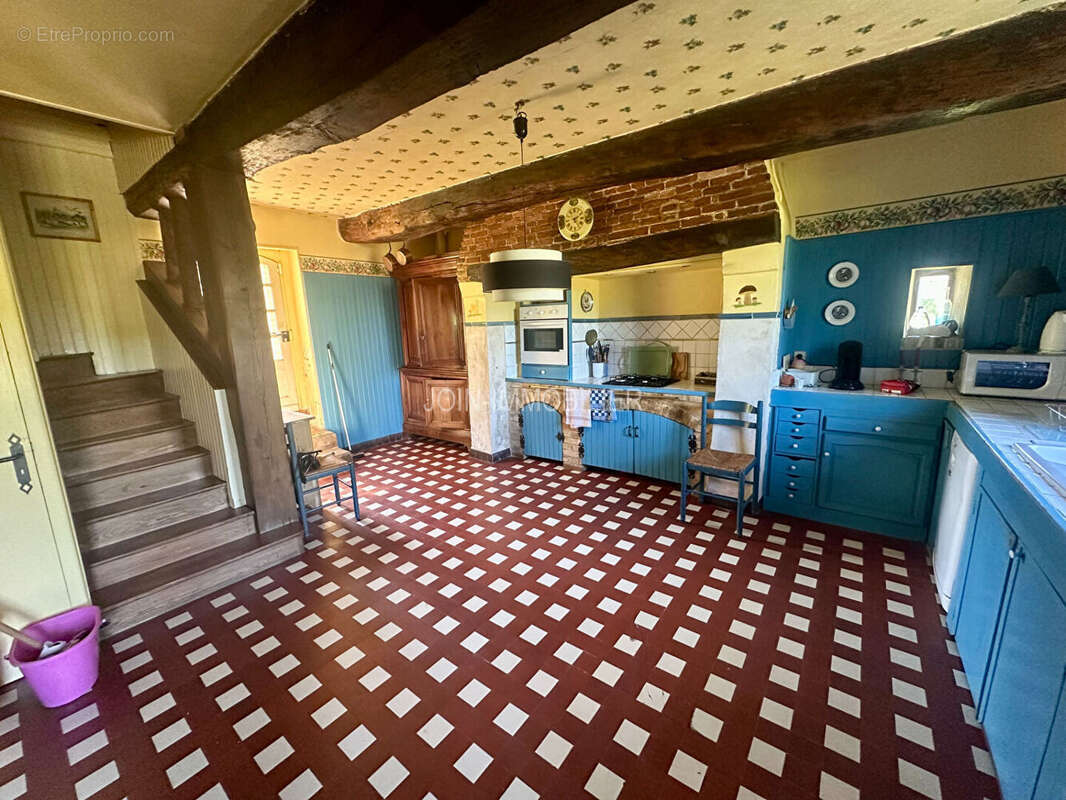 Maison à BAILLY-EN-RIVIERE