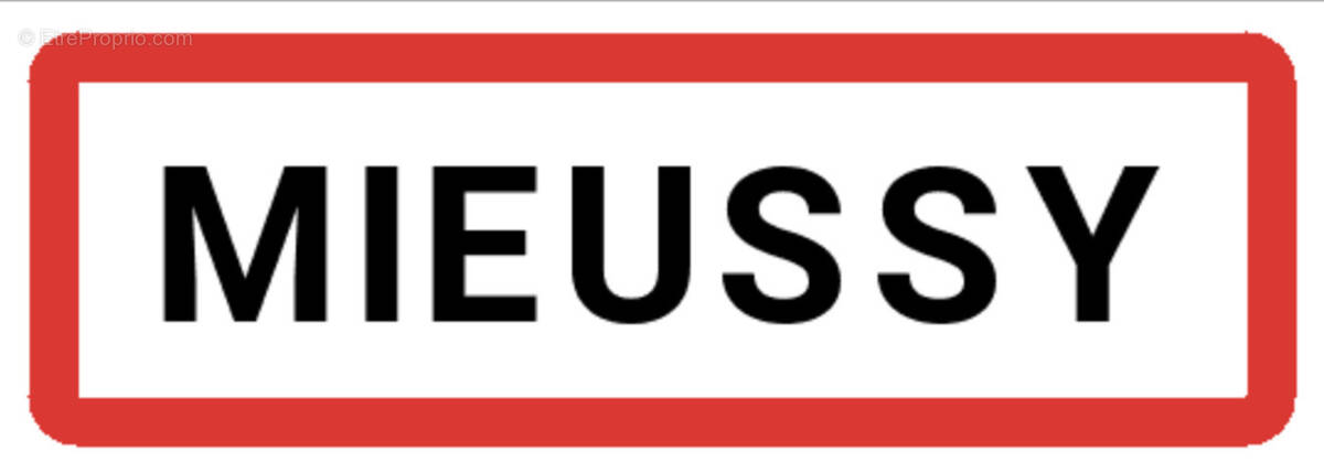 Terrain à MIEUSSY