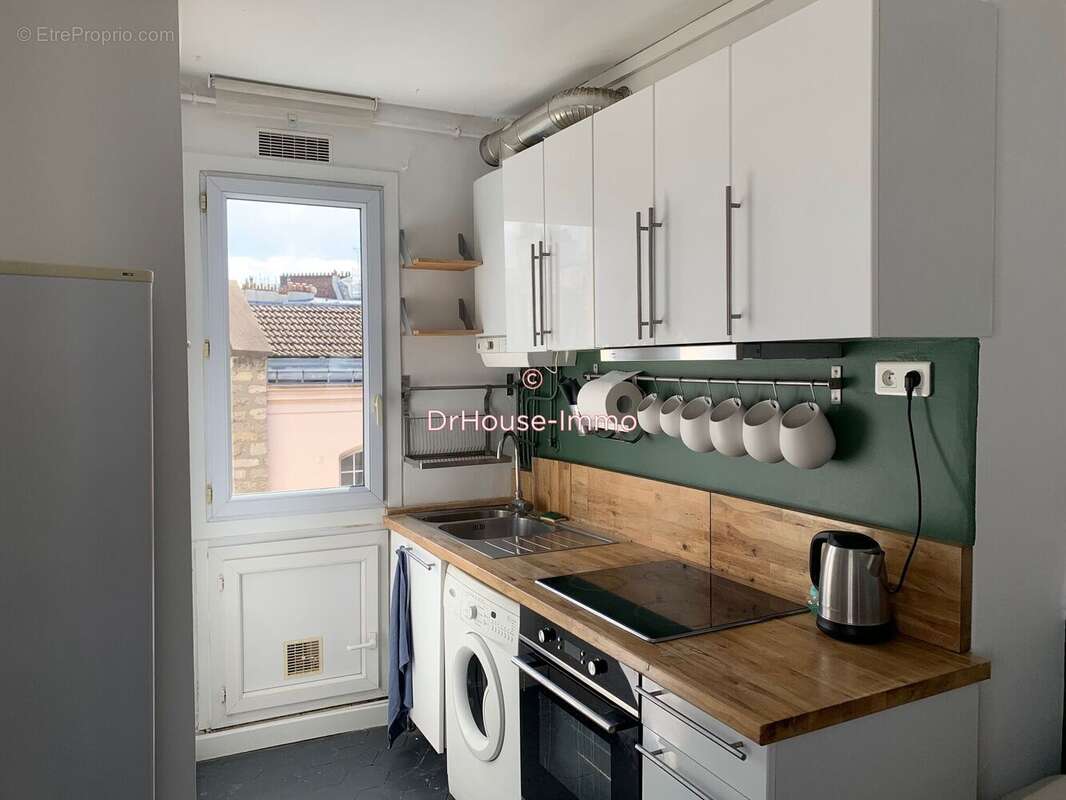 Appartement à PARIS-18E