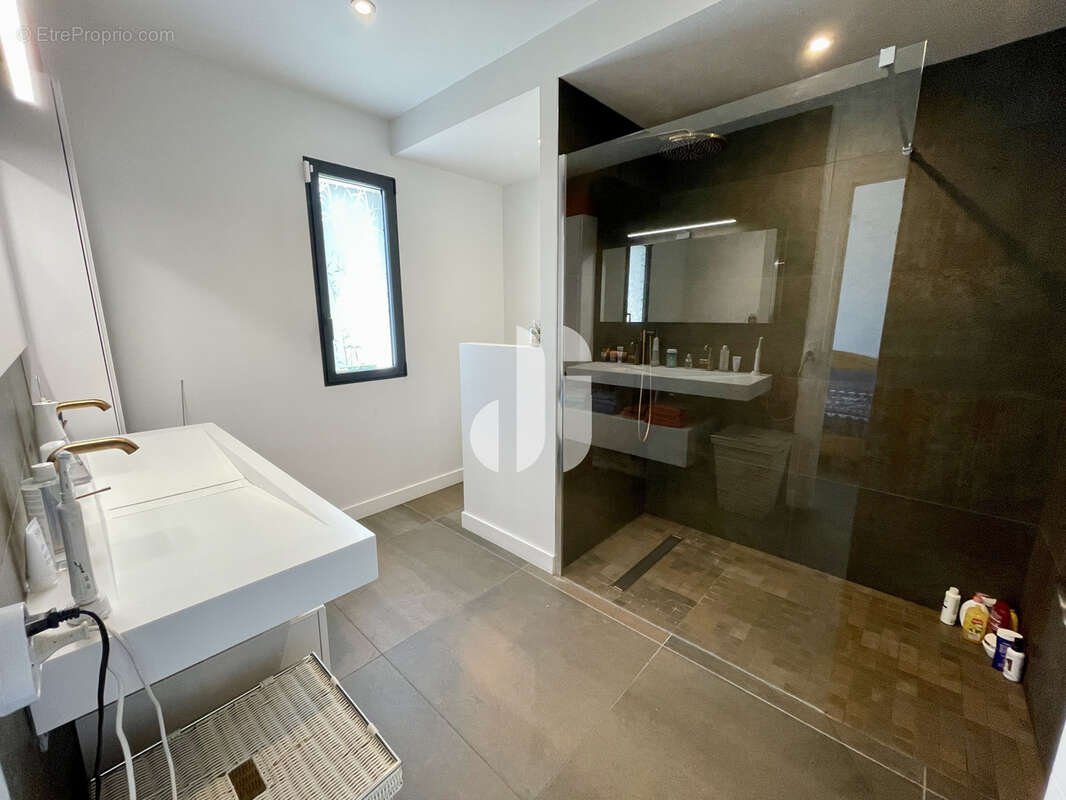 Maison plain-pied Gradignan 163m2 avec piscine chauffée - photo 6