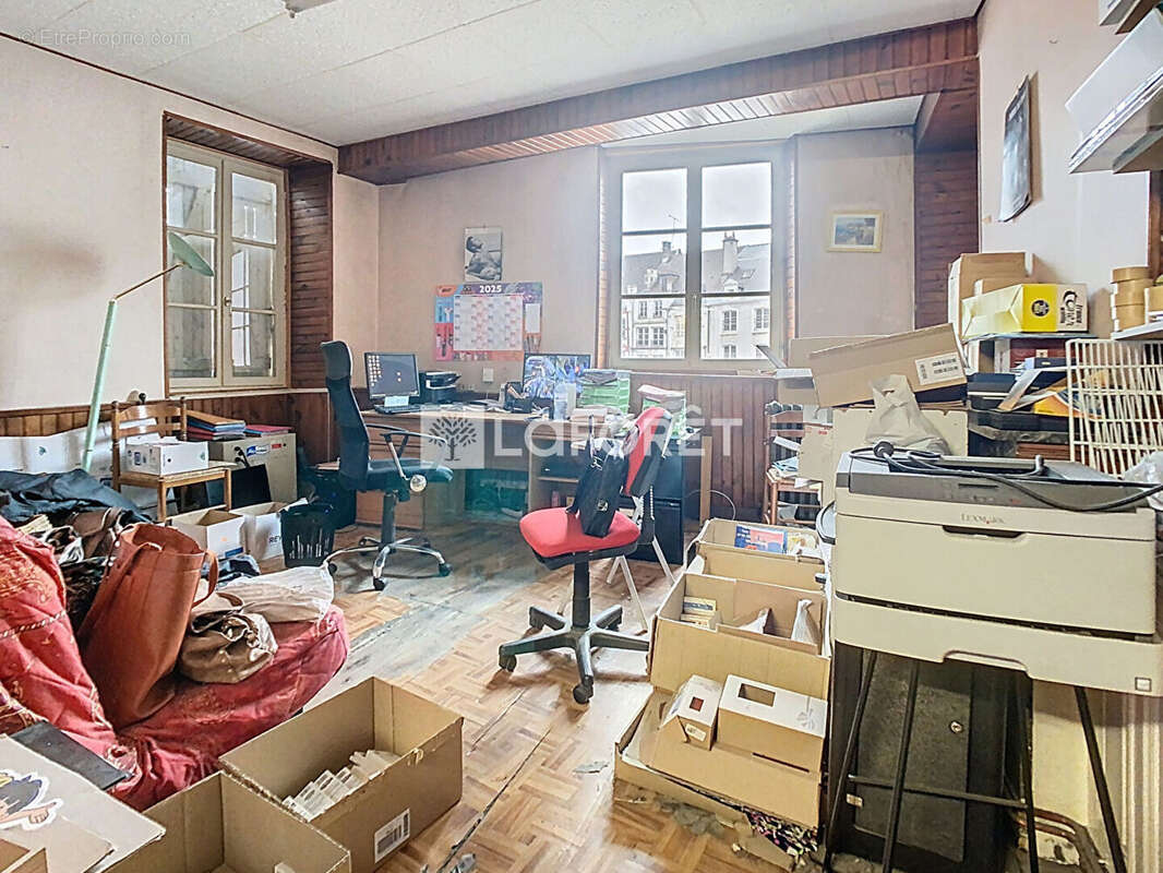 Commerce à CHAUMONT