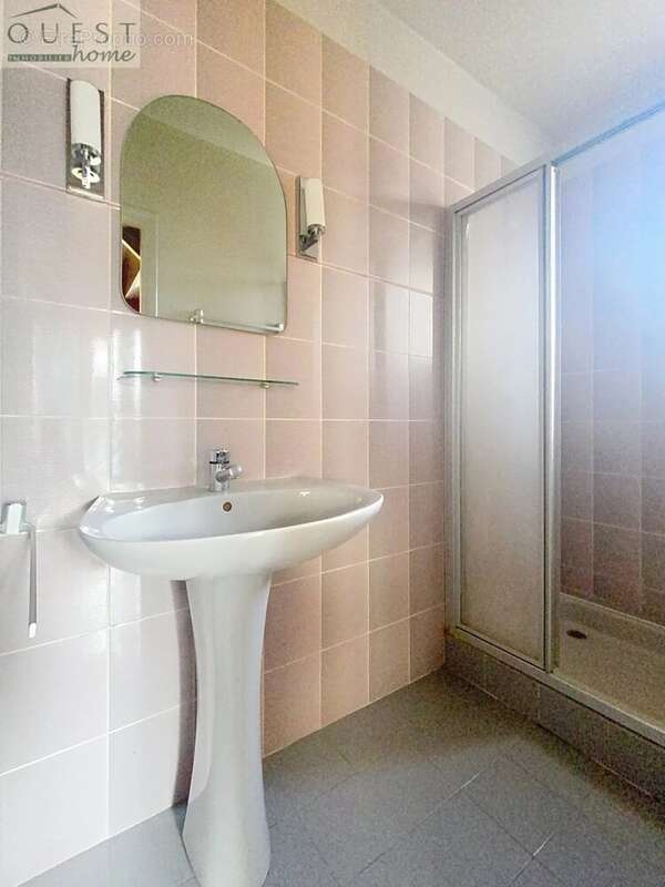 Maison à CHARBONNIERES-LES-BAINS