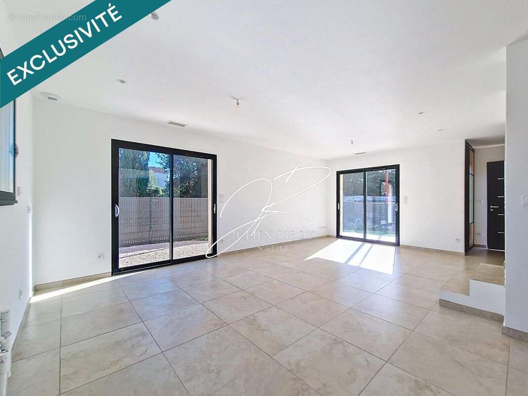 Photo 2 - Maison à LESPIGNAN