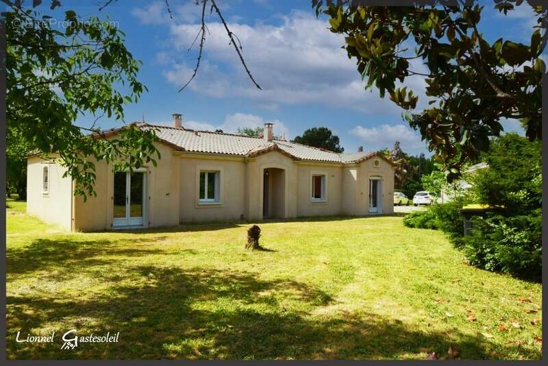 Maison à vendre de plain 3 chambres en bordure de le Dordogne sur la commune de PORT SAINTE FOY ET PONCHAPT (24) - photo 3