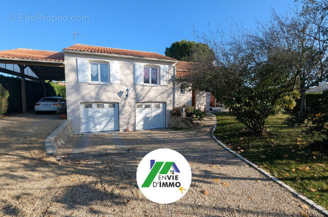 Maison à AIFFRES